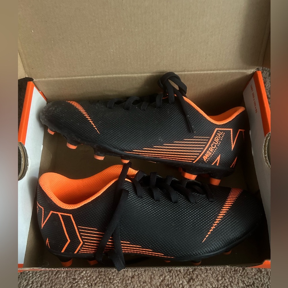 Brand new. Never worn.